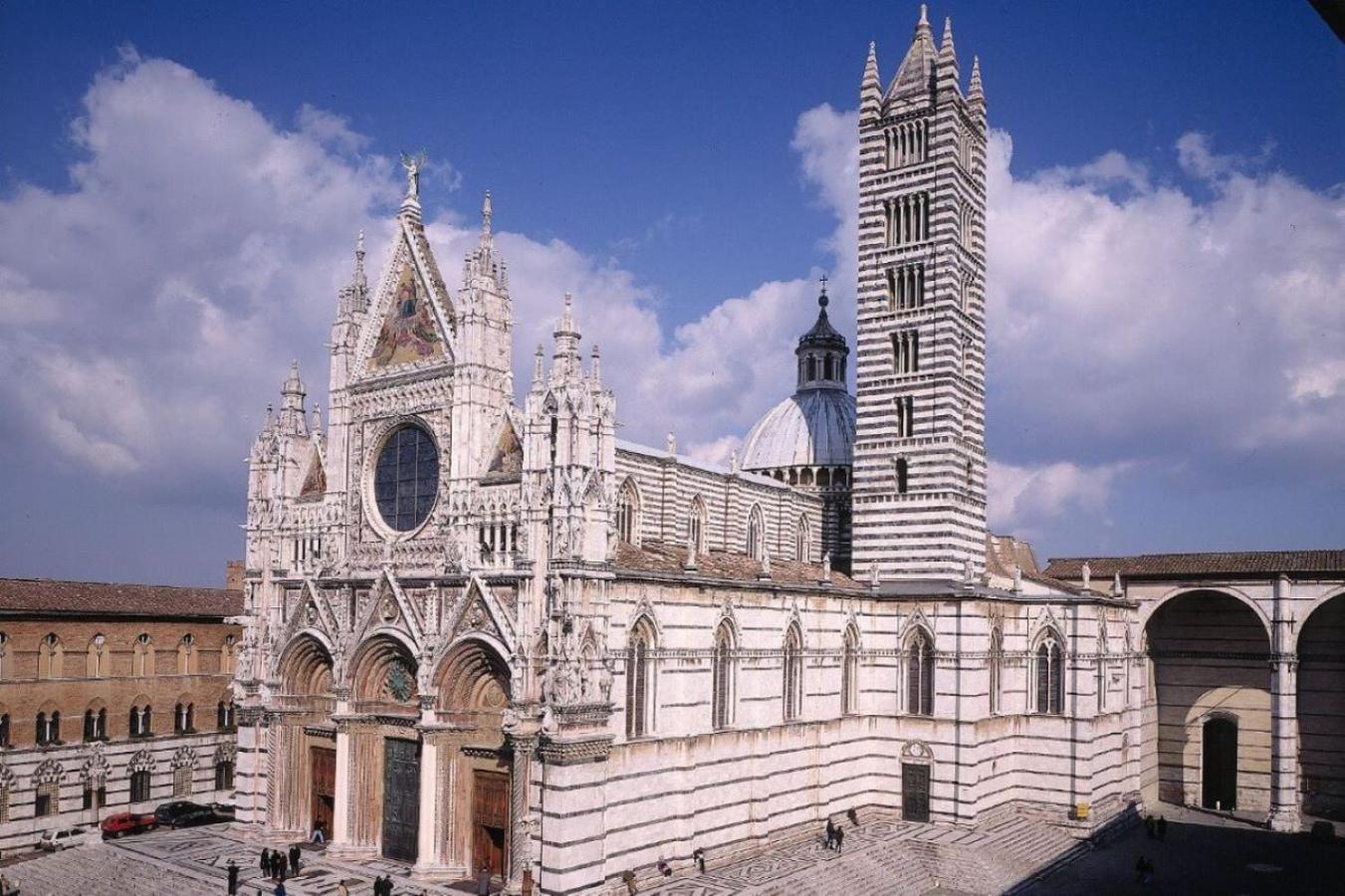 Loft Vicolo Di Vallepiatta 2 Min Piazza Del Campo Con Parcheggio Siena Esterno foto