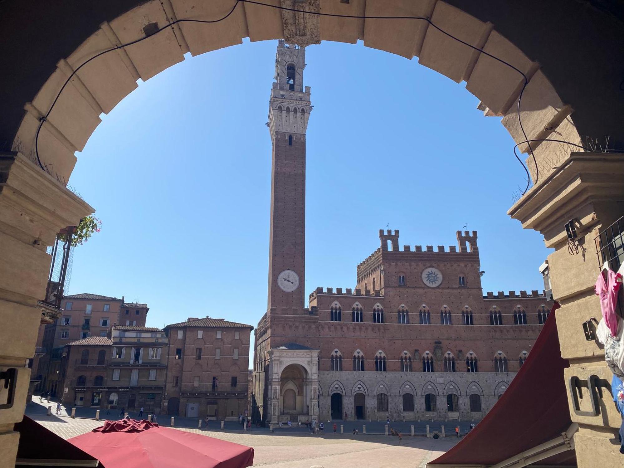 Loft Vicolo Di Vallepiatta 2 Min Piazza Del Campo Con Parcheggio Siena Esterno foto